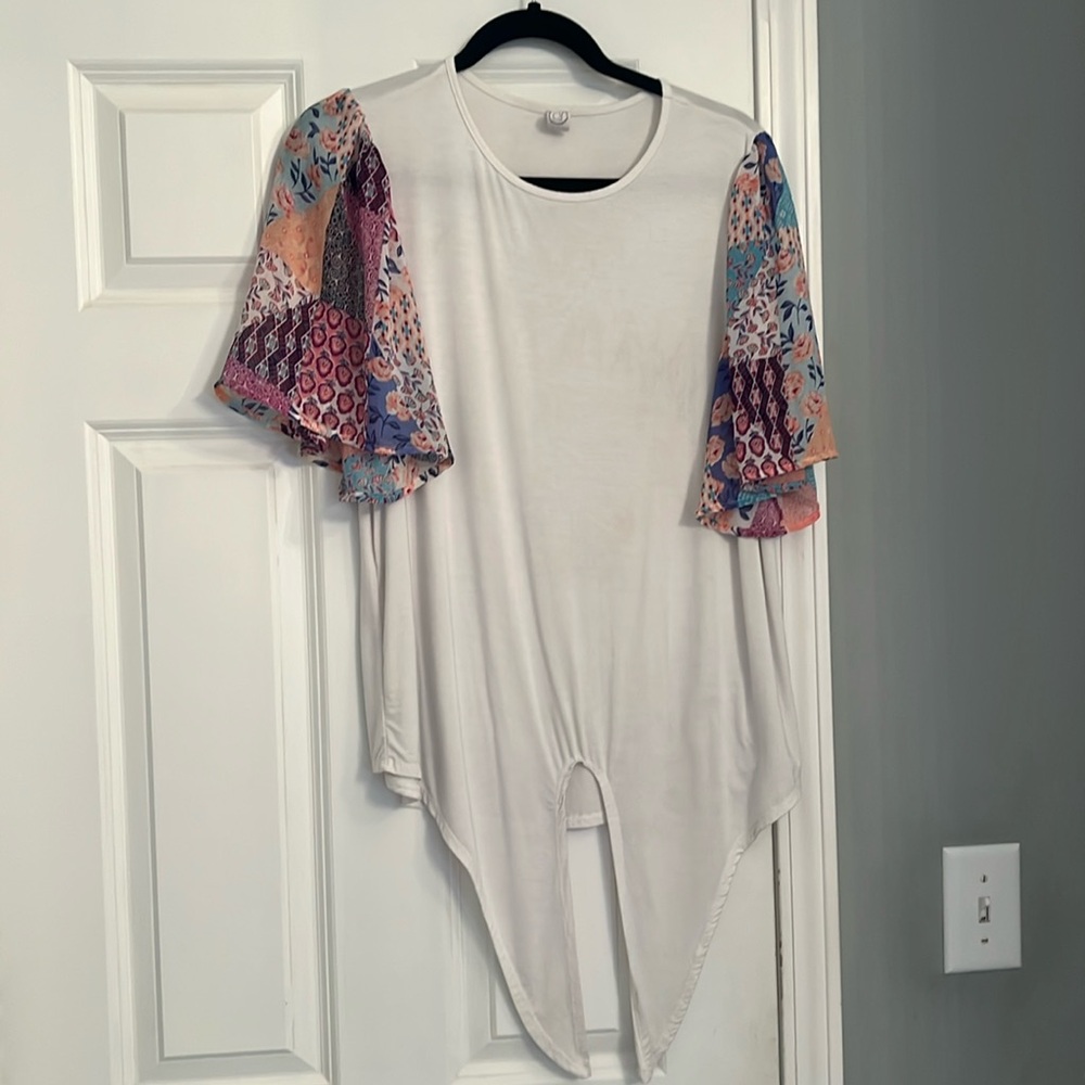 CY fashion top with floral sleeves